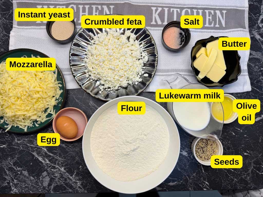 Ingredients in Flakey Feta & Mozzarella snowflake