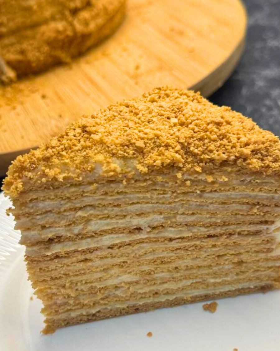 Honey Cake With Custard Cream honey-cake-with-custard-cream